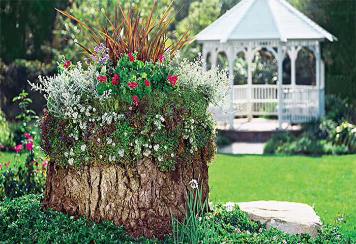 Natural Garden Stump #decorhomeideas