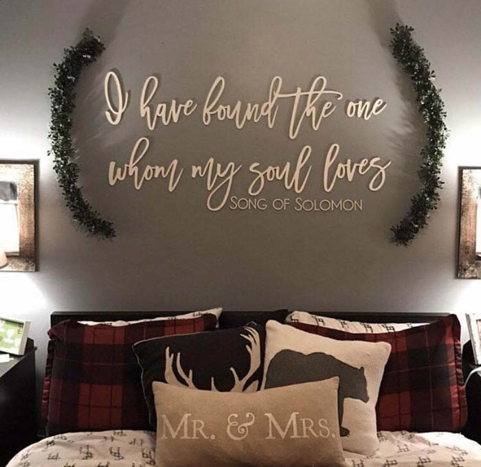 Rustic Cabin Song of Solomon Master Bedroom #decorhomeideas