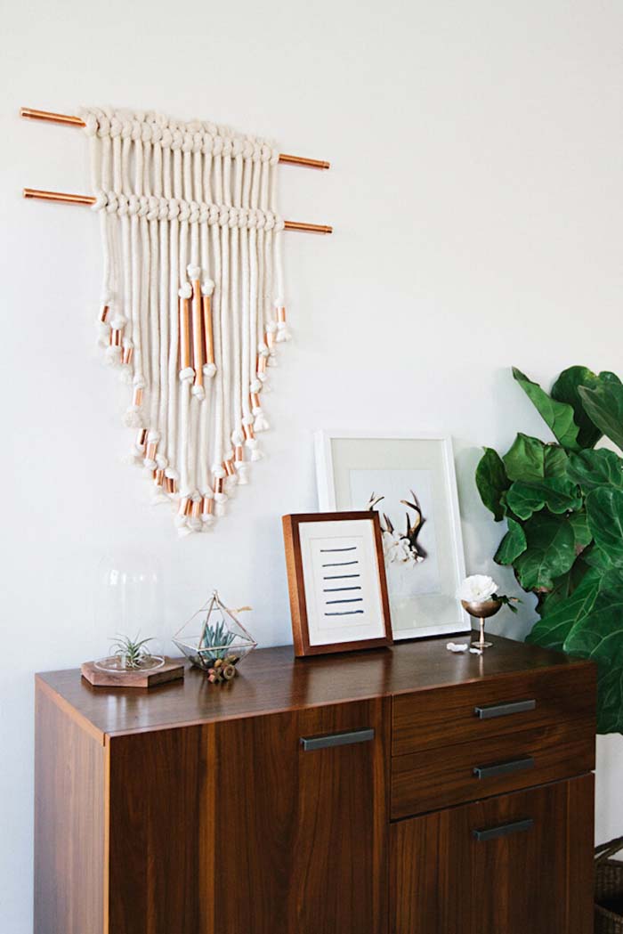 Thick Rope Wall Hanging with Brass Elements #decorhomeideas