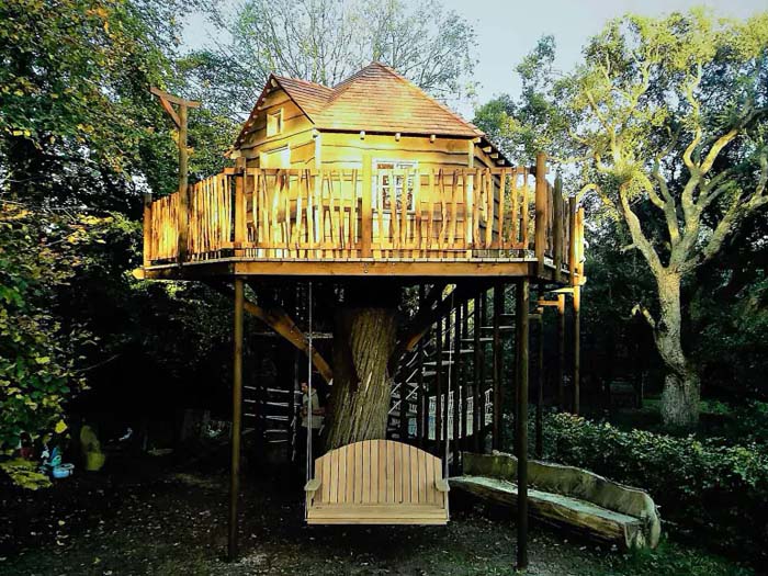 Top With A Treehouse #decorhomeideas