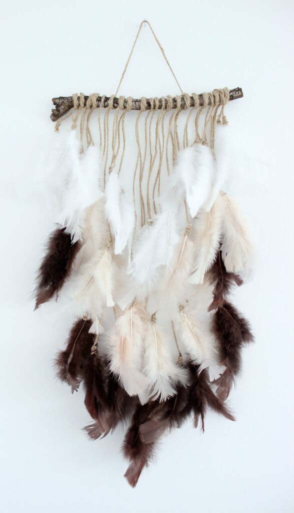 Tribal Feather and Twig Wall Hanging #decorhomeideas