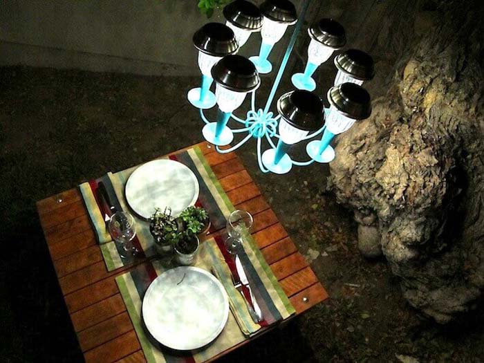 Upcycled Outdoor Chandelier with Solar Lights #decorhomeideas