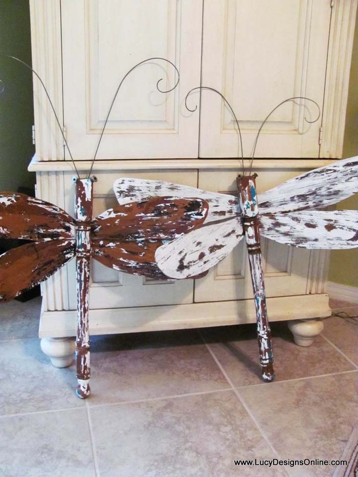 Wooden Table Leg Dragonfly Garden Decorations #decorhomeideas