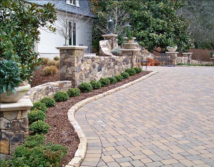 Edge Stone Driveways Are Easy to Maintain