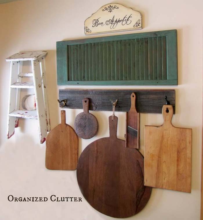French Sign and Repurposed Window Shutter #decorhomeideas
