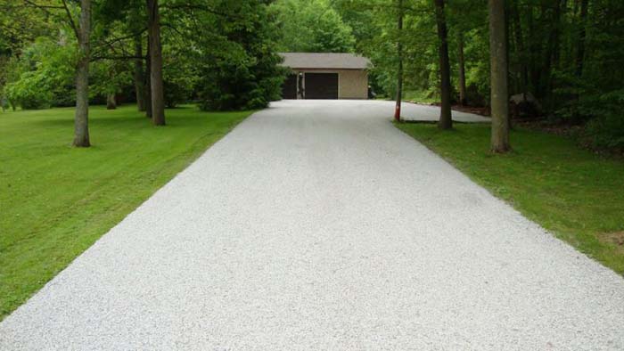 Grass And Gravel Driveway Ideas 2