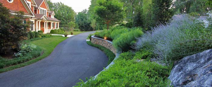 Natural Landscaping Driveway Ideas 2
