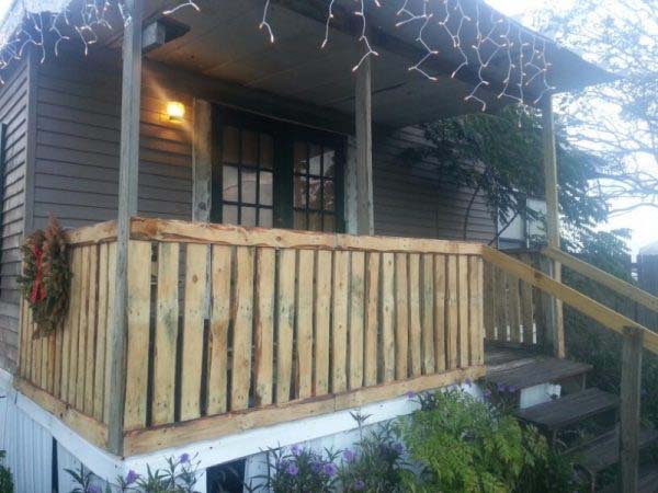 Recycled Pallets Railing #decorhomeideas