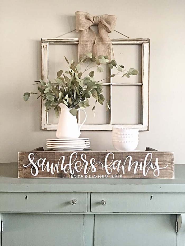 Rustic Farmhouse Family Sign Dining Room Display #decorhomeideas