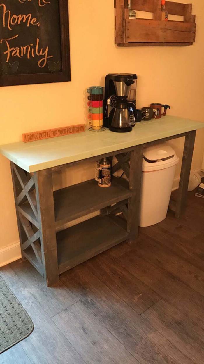 Simple and Inviting Kitchen Coffee Table #decorhomeideas