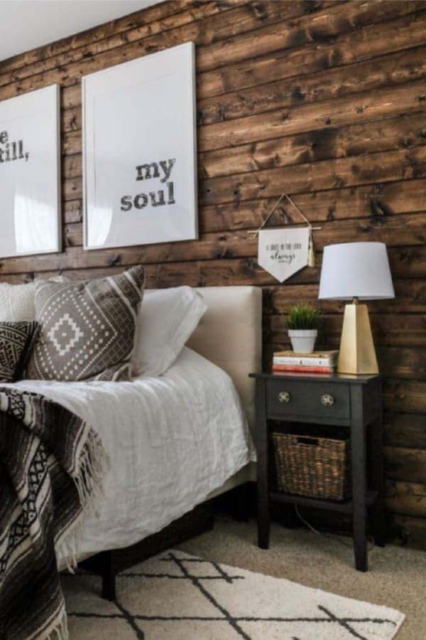 Stained Wood Wall #decorhomeideas