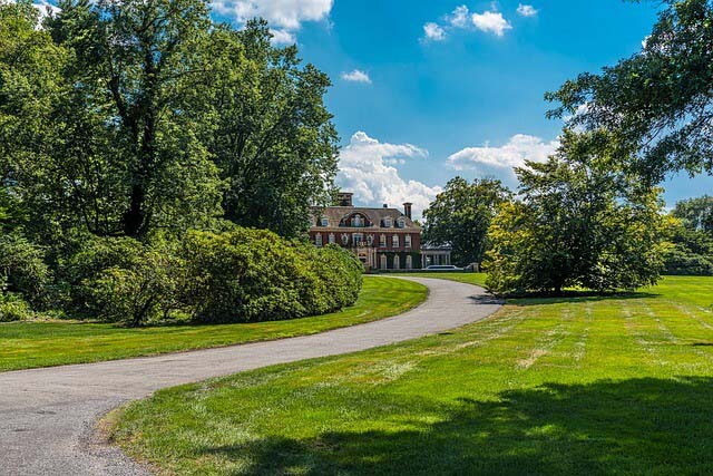 Winding Driveway Ideas 2