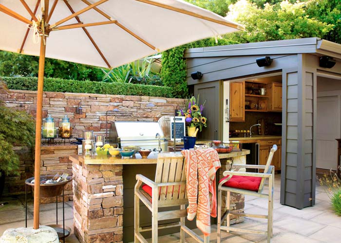Add an Outdoor Kitchen #decorhomeideas