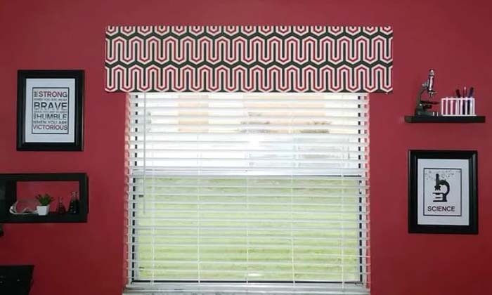 DIY Window Valance For A Polished Look #decorhomeideas