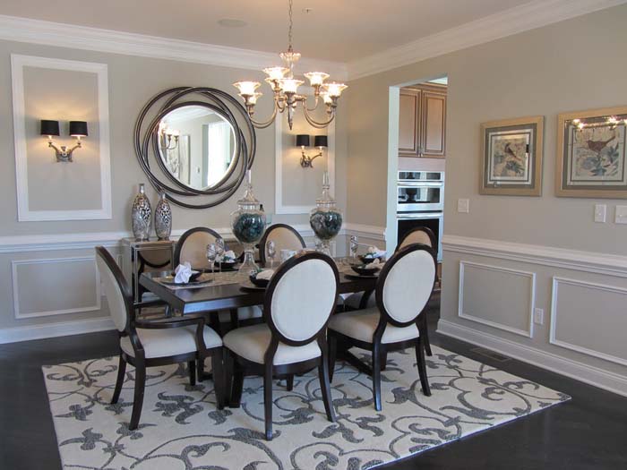 Mimic Dining Room Chairs with a Similarly Shaped Mirror #decorhomeideas