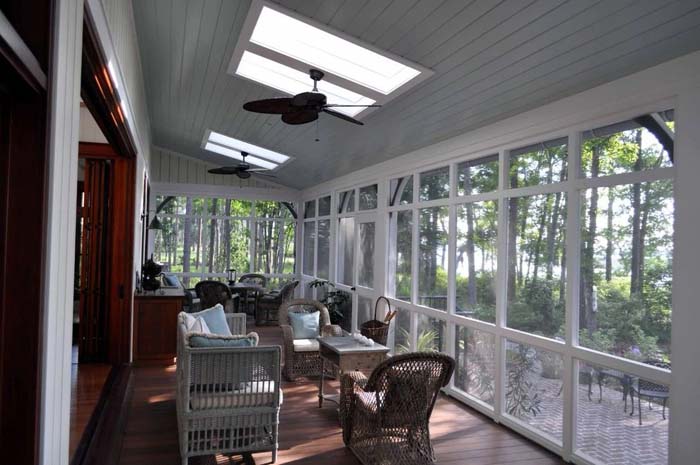 Ceiling With Incorporated Windows