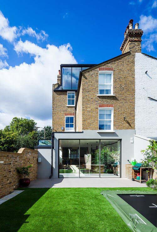 Maintenance-Free Classic Courtyard