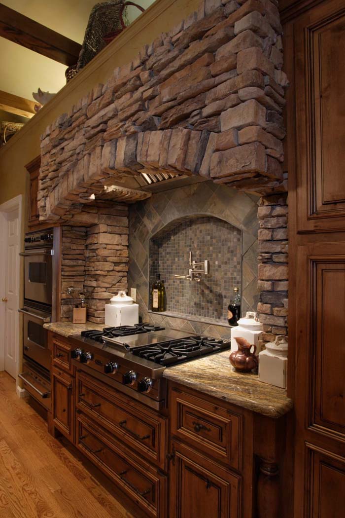 A Stone Arch For The Warm Kitchen