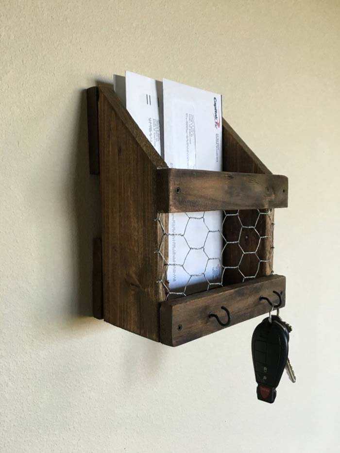 Farmhouse Mail And Key Holder