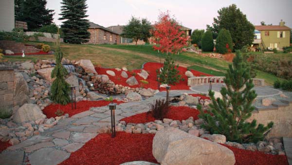 Use Red Mulch in Your Hardscape