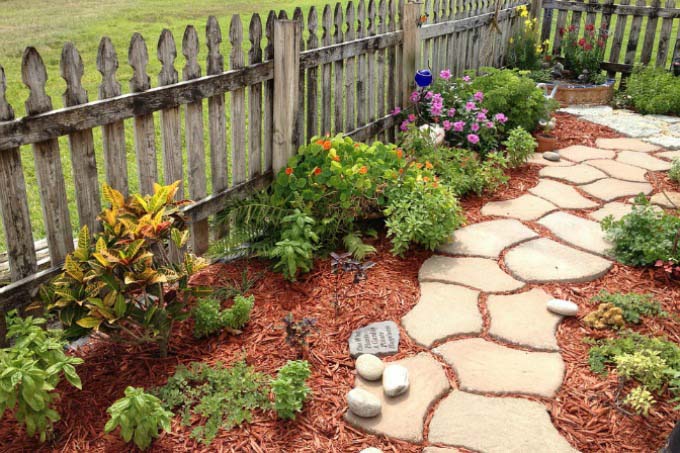 Red Mulch Creates a Colorful Path