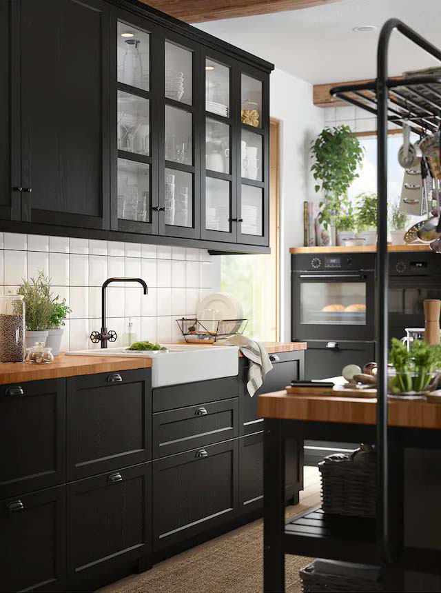 What Color Cabinets Go With Black Stainless Steel Appliances 7