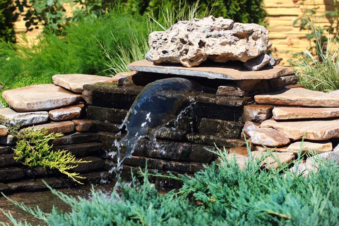 Add a Simple Water Feature #decorhomeideas