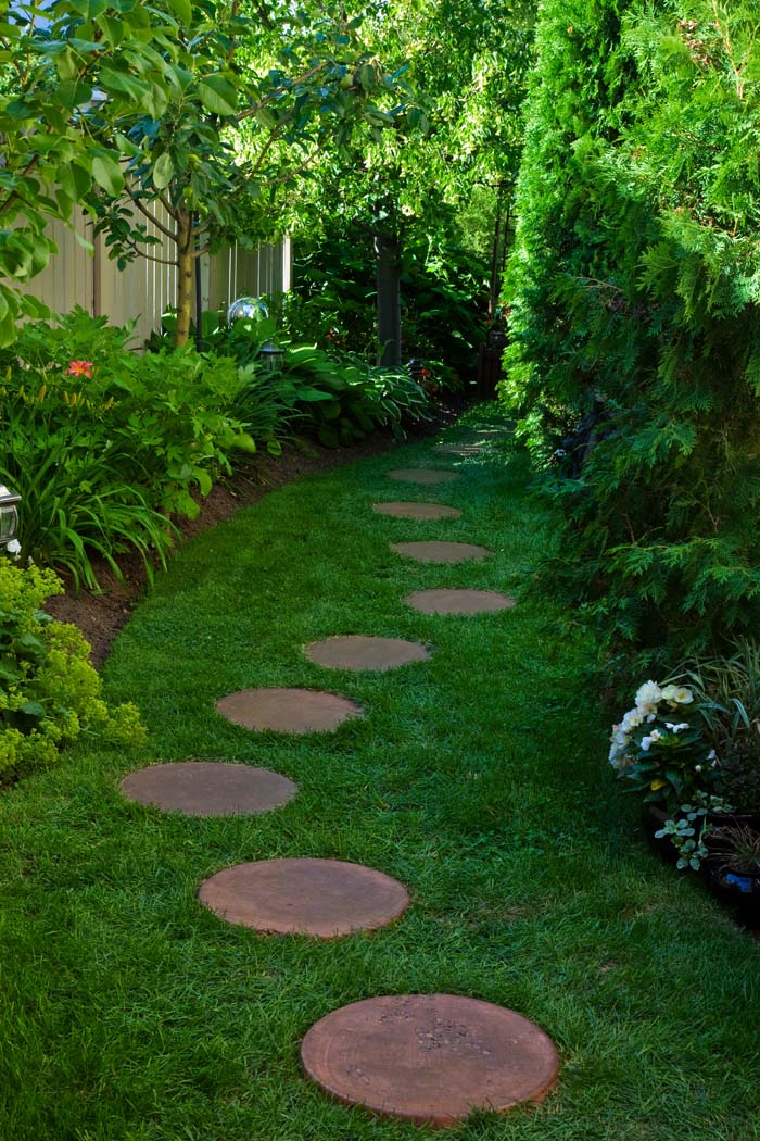 Install Stepping Stones #decorhomeideas