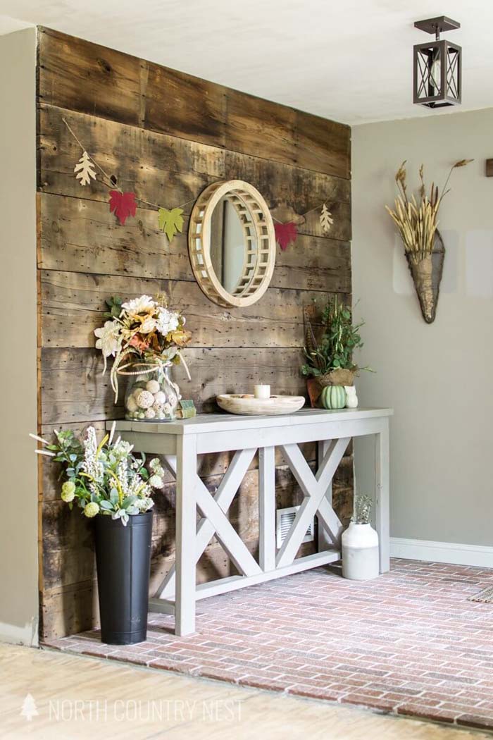 Rustic Backdrop For Exposed Round Mirror