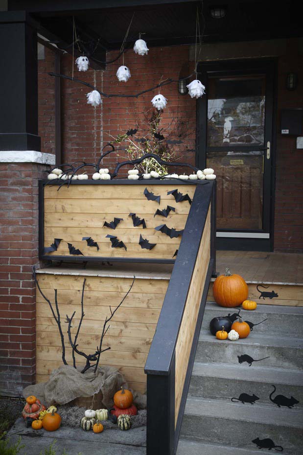Hanging Ghosts For Porch Halloween Decor