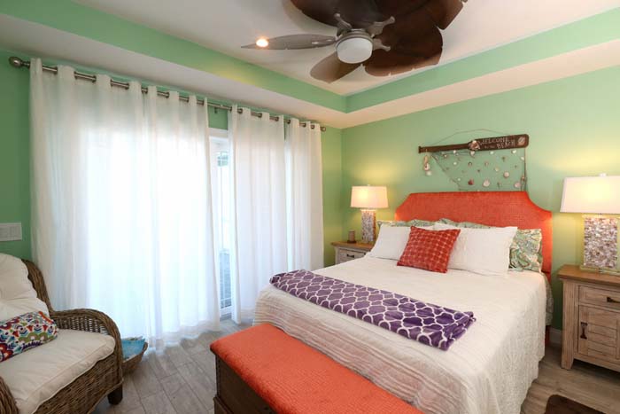 15. Orange and Mint Green #decorhomeideas