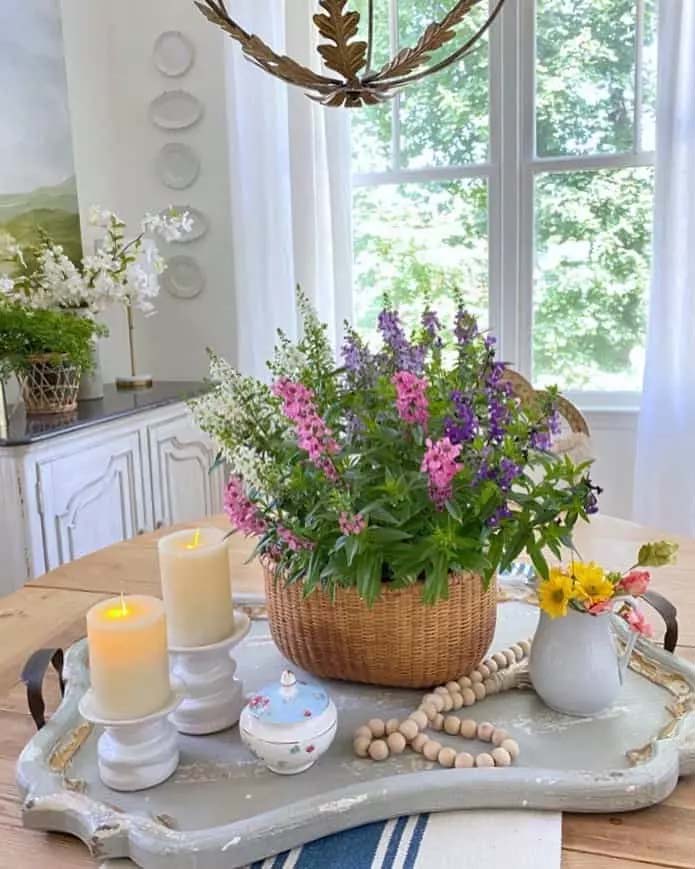 French Chic Farmhouse Table Centerpiece Idea