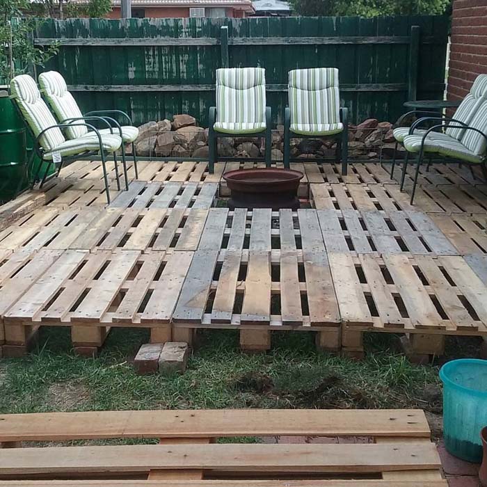 Pallet Deck With A Built-in Firepit