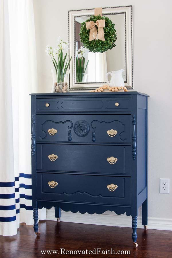 Navy Blue For A Bold Statement Piece