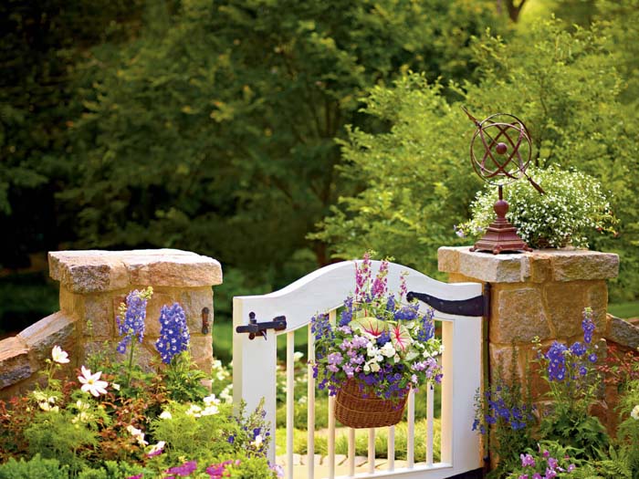 Make The Cottage Garden Gate Attractive