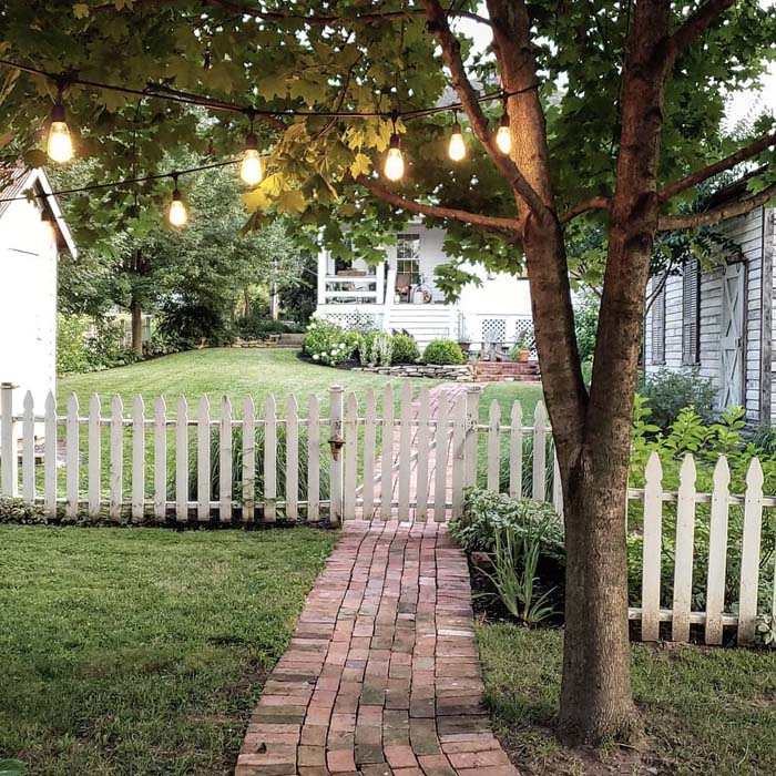 Classic White Picket Fence