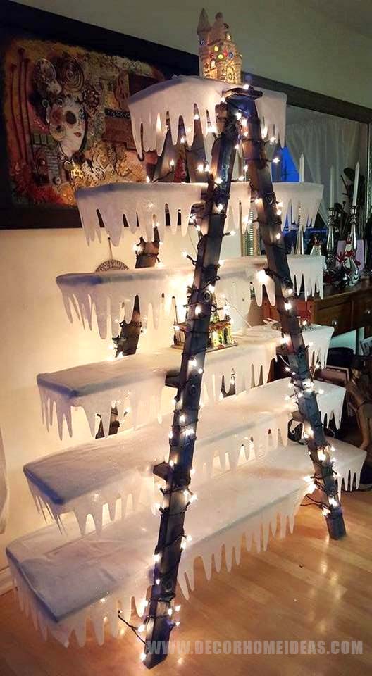 Frosty Ladder Christmas Tree
