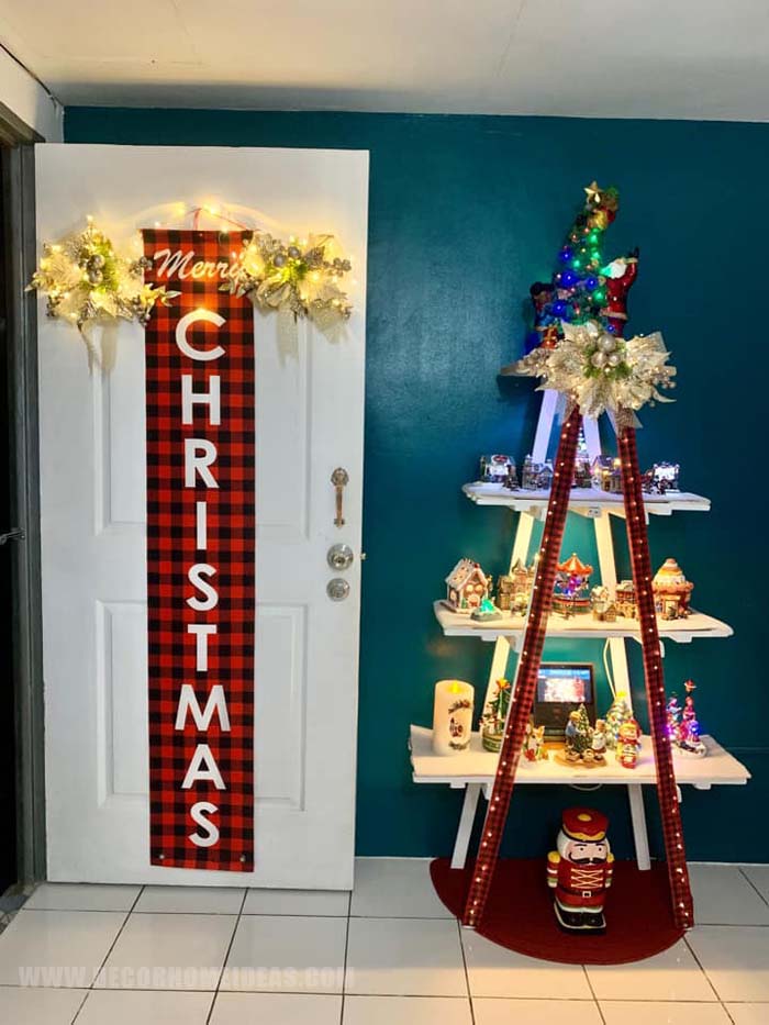 Cheerful Ladder Christmas Tree For Festive Entryway Decor