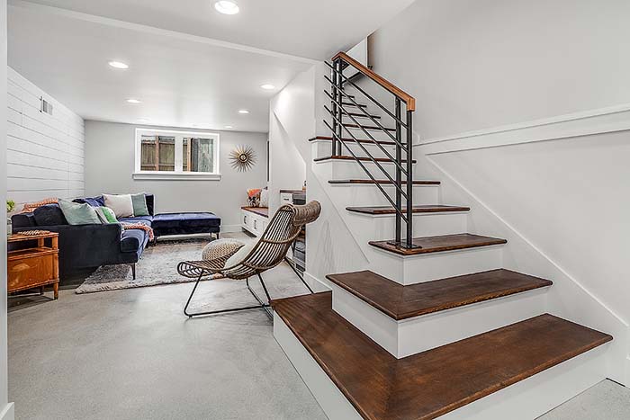 Simple and Modern Staircase