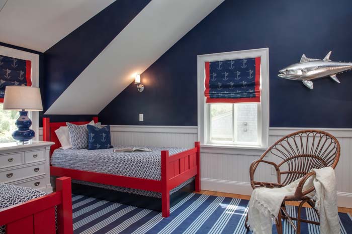 10. Navy Blue and Red #decorhomeideas