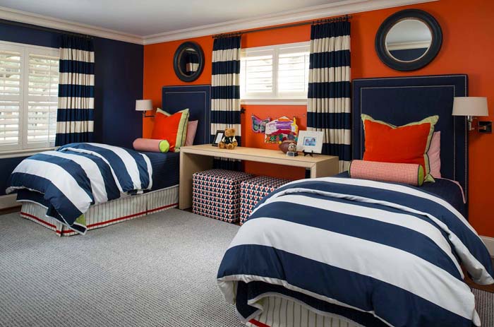 7. Navy Blue and Orange #decorhomeideas