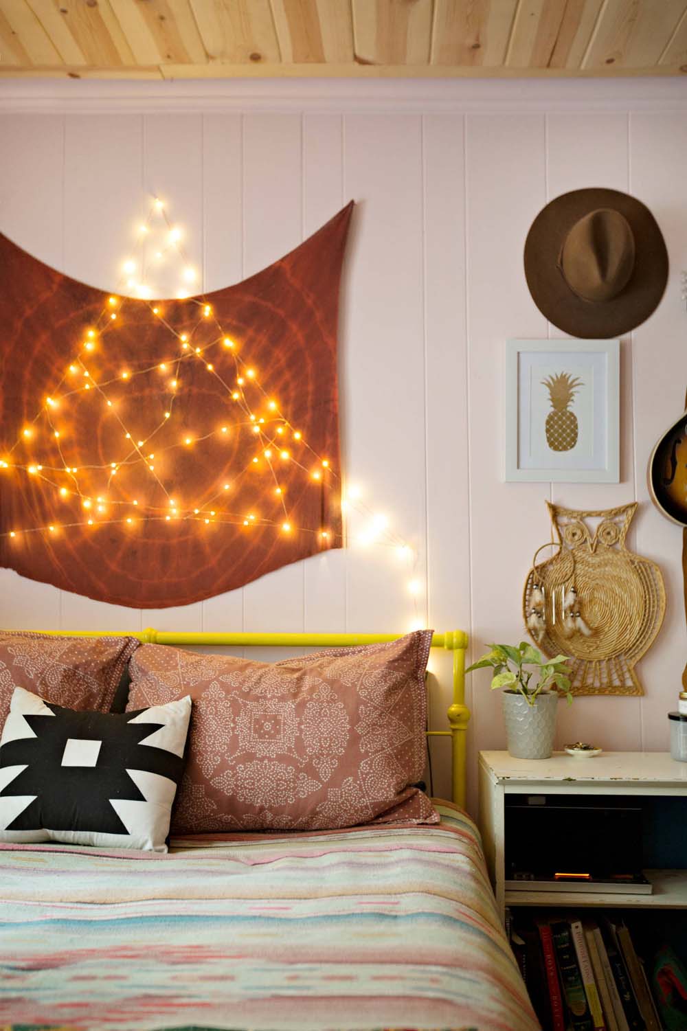 DIY Wall Hanging With Fairy Lights