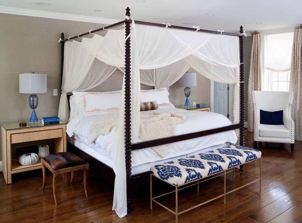 Elegant Sheer Canopy Bed Idea