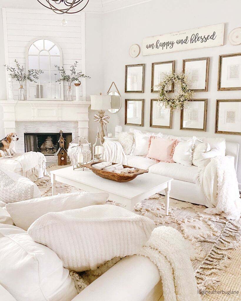 Farmhouse Chic Living Room Idea