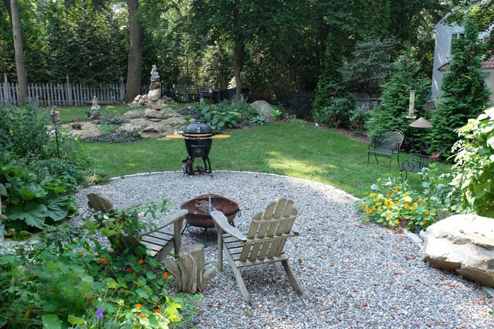 Simple Pea Gravel Patio