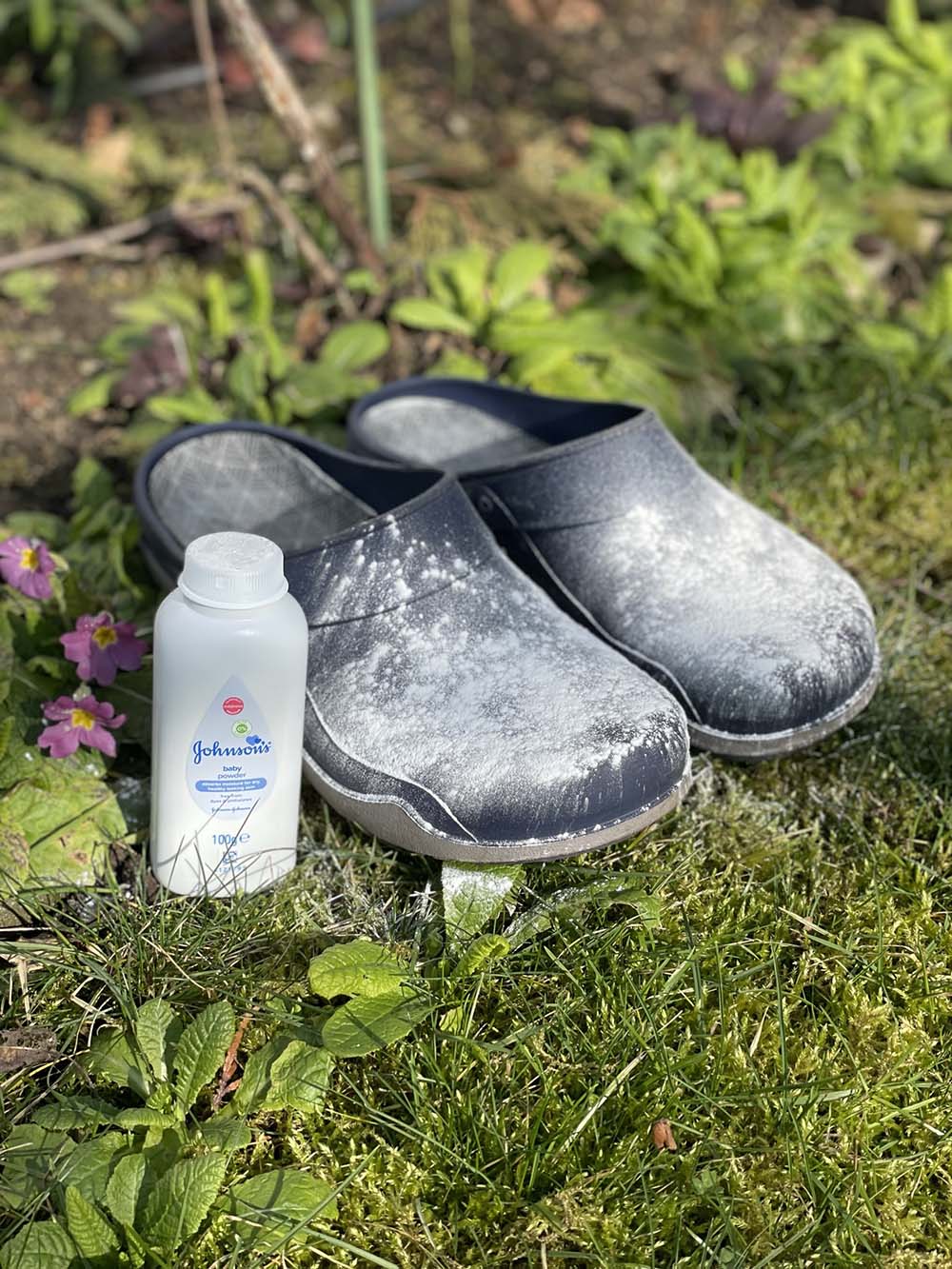 Protect Shoes In Garden With Baby Powder