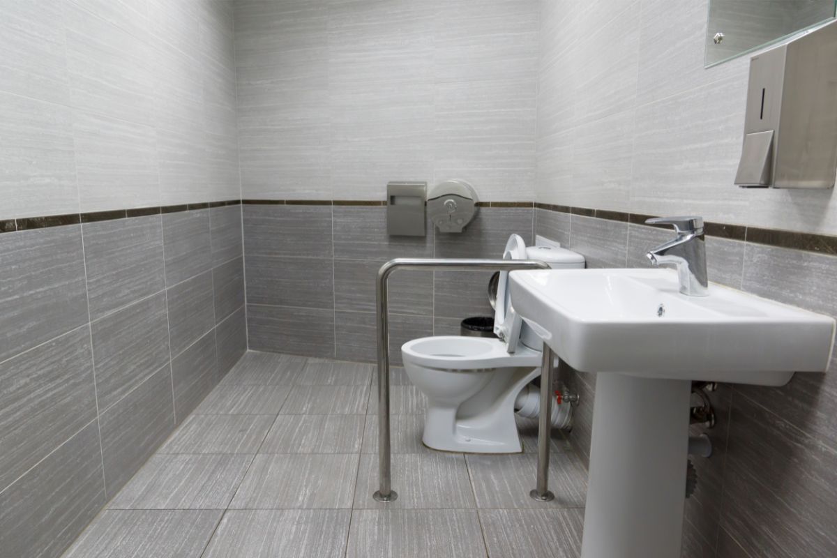 What Is The Size Of A Standard Toilet Room And A Typical Toilet