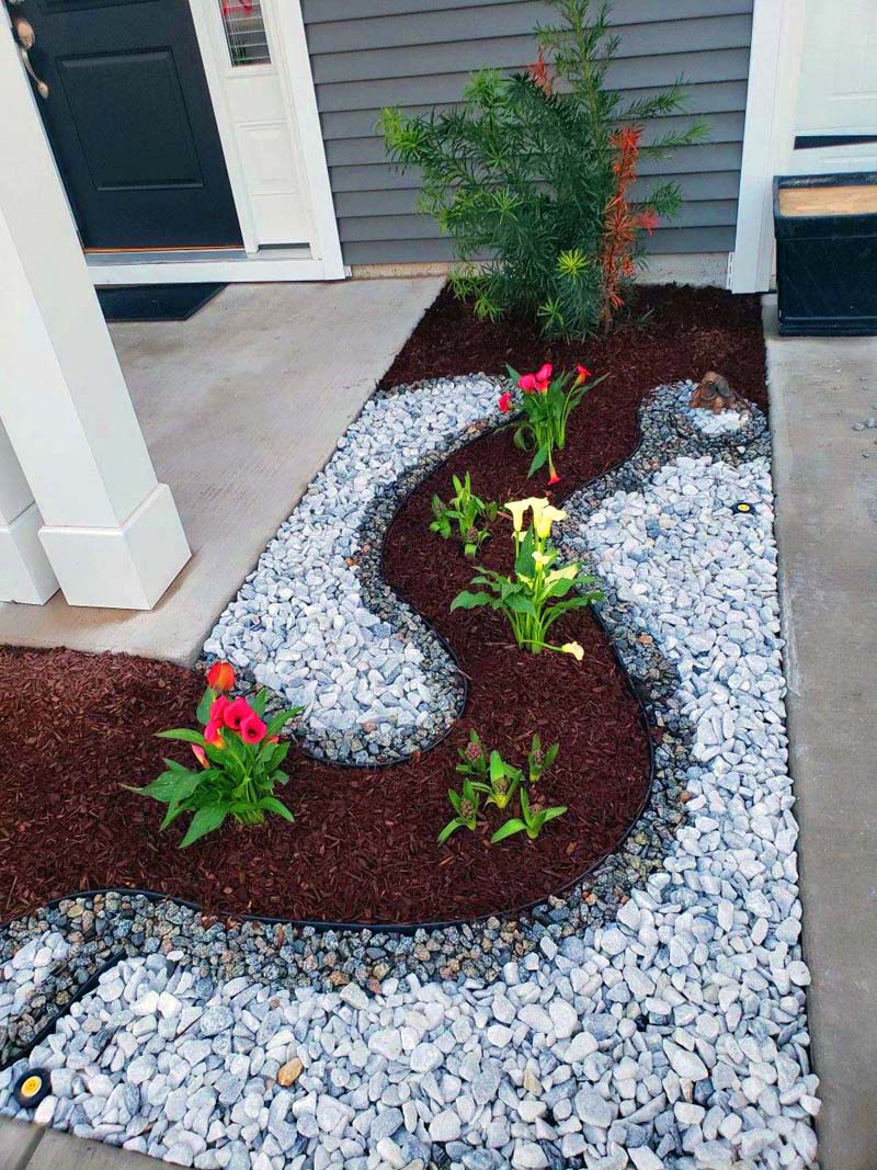 Mulch And Pebble Garden Bed
