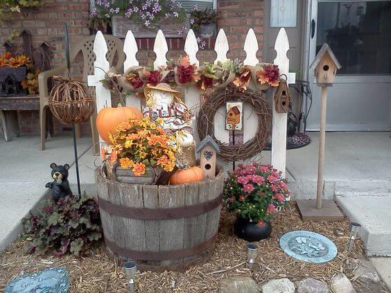Upcycling Old Wooden Fence And Wine Barrel Fall Decoration