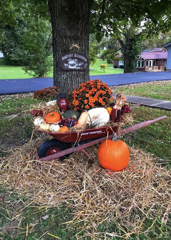 Wheelbarrow Fall Decor